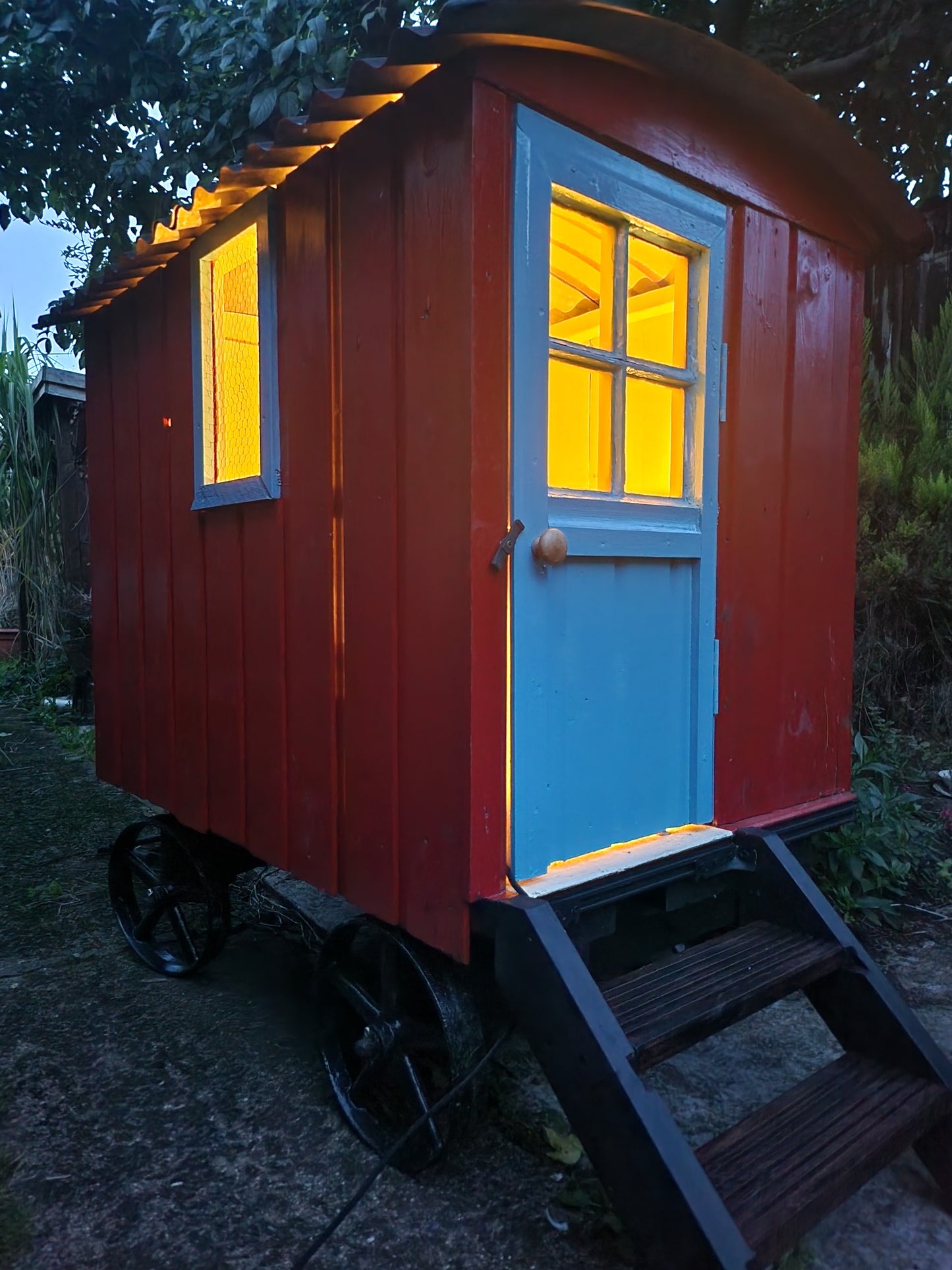 Small shepherd's hut